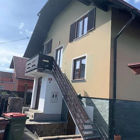 Udoben, Razkosen, Soncen Apartma, 5 Min Do Avtoceste * Orehova vas